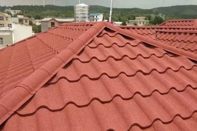 为什么屋顶用金属彩石瓦更能经久耐用？